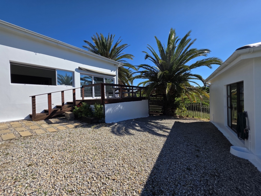 4 Bedroom Property for Sale in C Place Eastern Cape